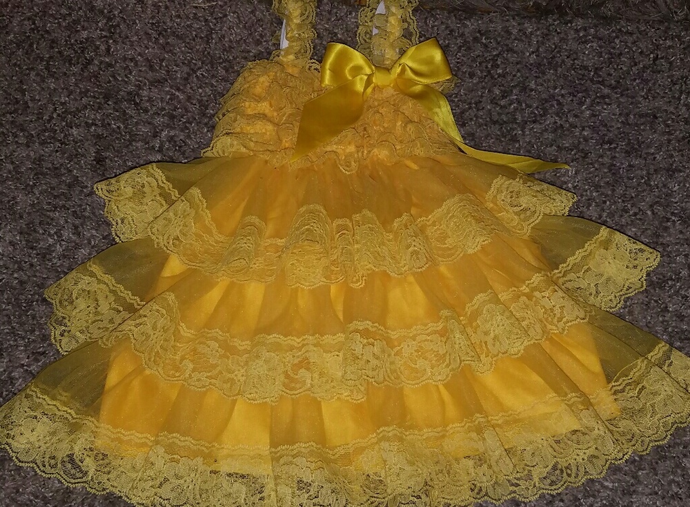 New without tags Lily bow peep lace dress